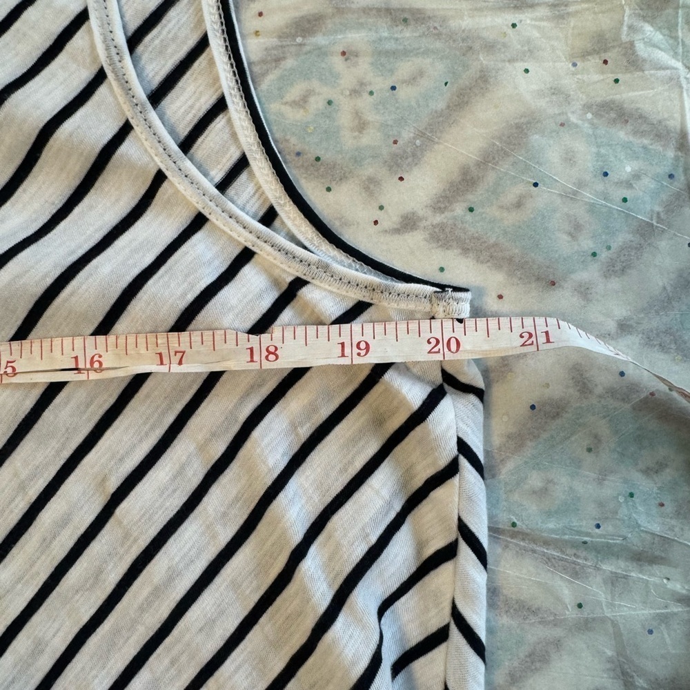 LOFT Outlet Double V Striped Knotted Tank Black & White Size Lg - Picture 11 of 11